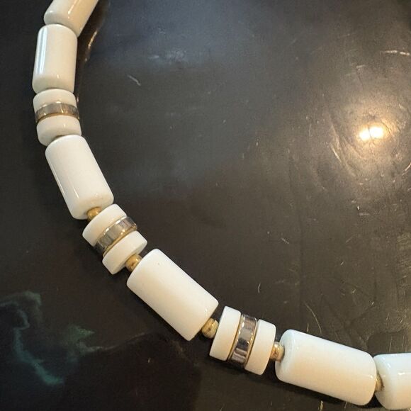 Long Funky Vintage White and Gold Necklace Tubes Beads Screw Closure 28” - Picture 4 of 5
